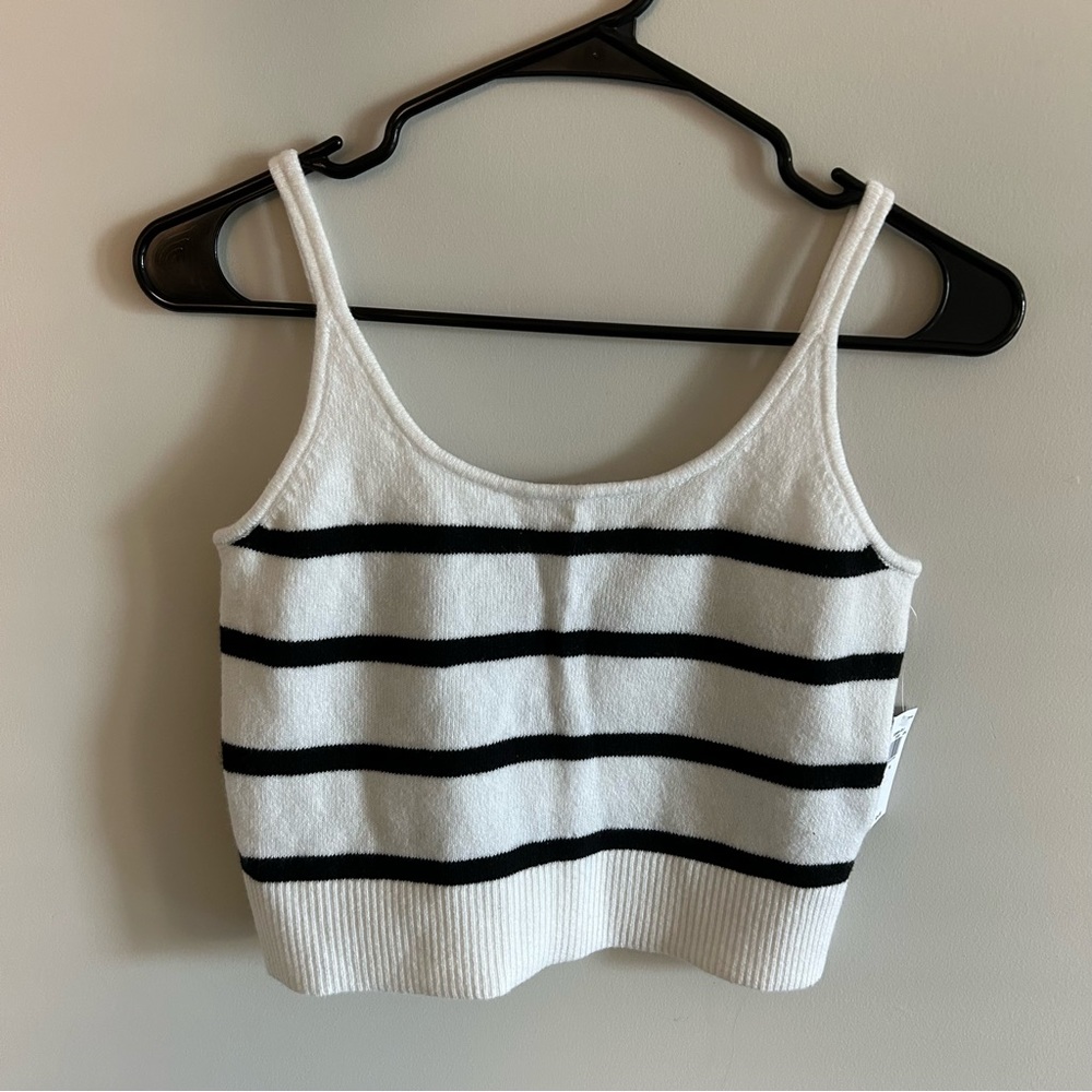 NWT Old Navy Striped Knit Crop